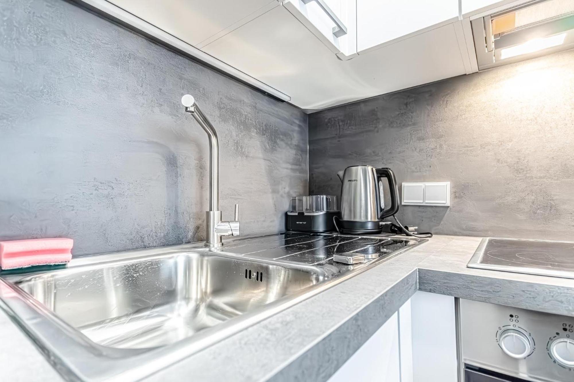 דירות וינה Charming 1Br, Steps From Reumannplatz U1 מראה חיצוני תמונה